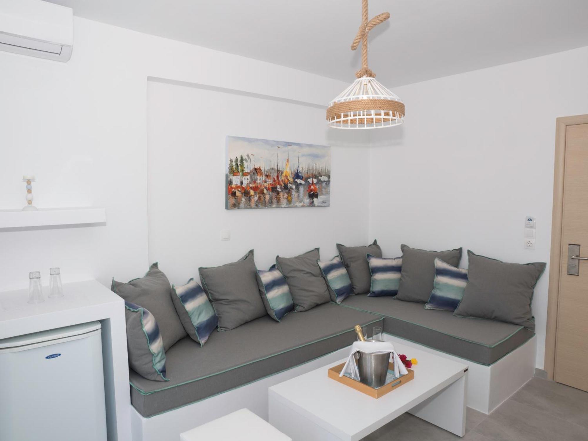 Amaryllis Beach Hotel Chrisi Akti  Oda fotoğraf