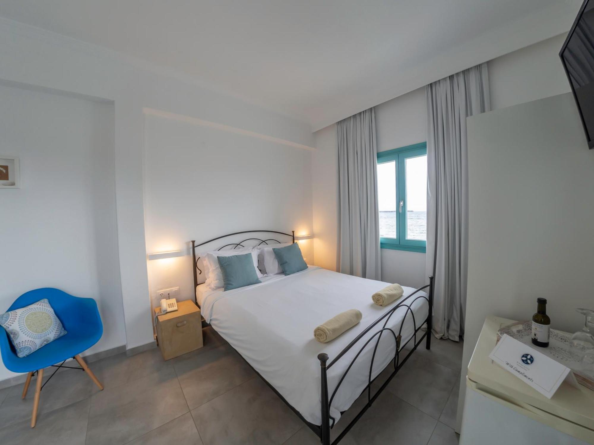 Amaryllis Beach Hotel Chrisi Akti  Oda fotoğraf